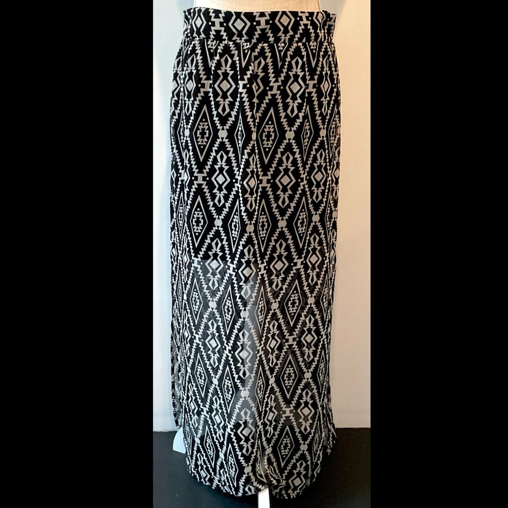 Women’s Maurice’s Bohemian Tribal Maxi Skirt EUC